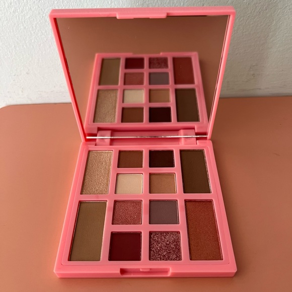 Sephora Other - Caite Everyday Vacay Palette - new in box